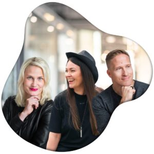 Kouluttajat Leena Tähti, Anna Lassila ja Leo-Pekka Tähti